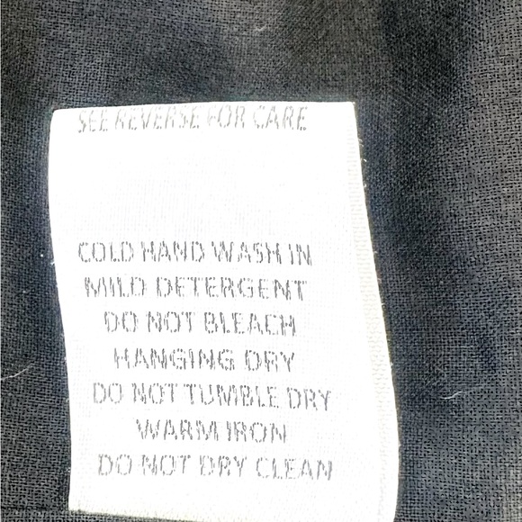 NWT, Bobbles & Lace, Get in Line Black Linen Top, Size L - Picture 5 of 6